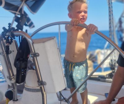 Kids learning how to sail Kids learning how to sail